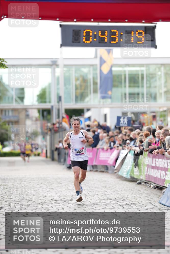 12.06.2026 - Holstenköstenlauf LAZAROV Photography http://msf.ph/oto/9739553 12.06.2026 19:43:19 Laufen 3956 meine-sportfotos.de