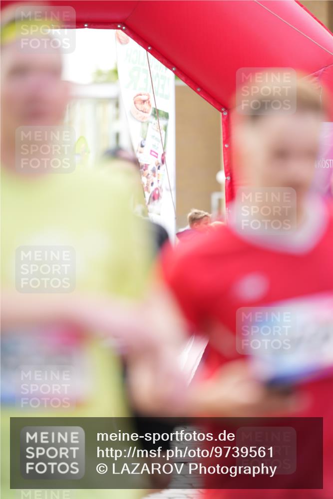 12.06.2026 - Holstenköstenlauf LAZAROV Photography http://msf.ph/oto/9739561 12.06.2026 19:43:01 Laufen 3046, 3420, 3555, 3748, 4195 meine-sportfotos.de