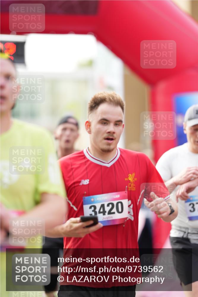 12.06.2026 - Holstenköstenlauf LAZAROV Photography http://msf.ph/oto/9739562 12.06.2026 19:43:01 Laufen 3046, 3420, 3555, 3748, 4195 meine-sportfotos.de