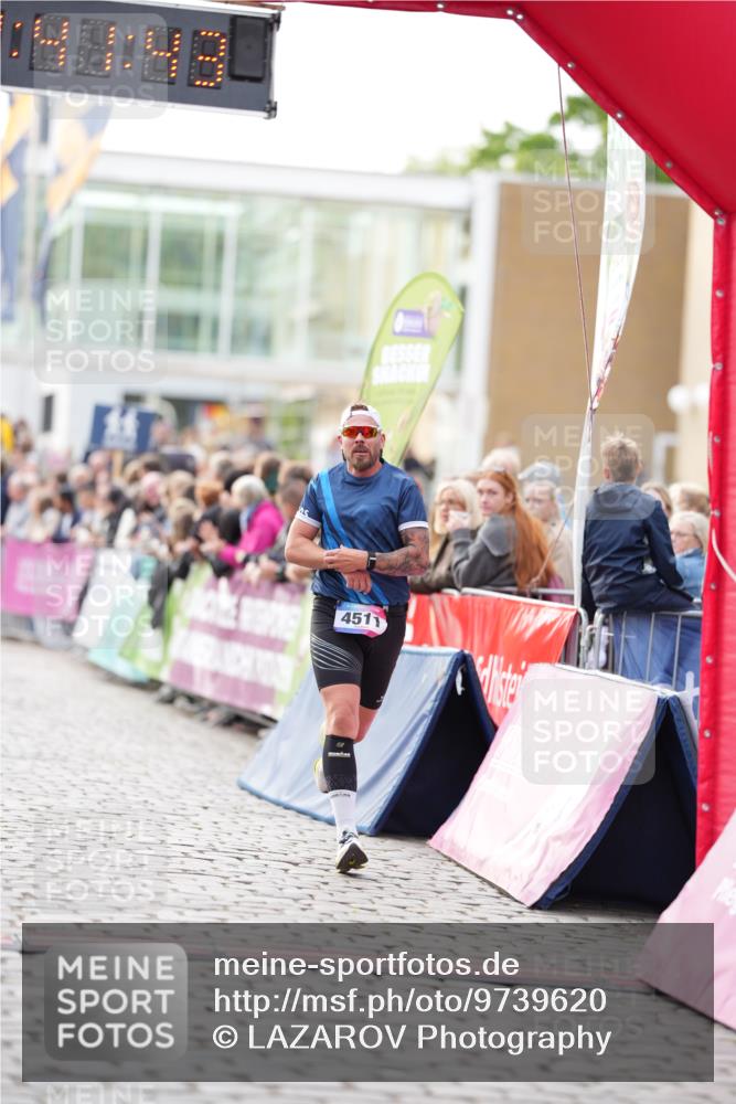 12.06.2026 - Holstenköstenlauf LAZAROV Photography http://msf.ph/oto/9739620 12.06.2026 19:41:42 Laufen 4239, 4511, 4862 meine-sportfotos.de
