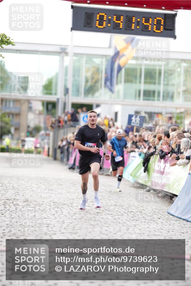 12.06.2026 - Holstenköstenlauf LAZAROV Photography http://msf.ph/oto/9739623 12.06.2026 19:41:39 Laufen 4239, 4511, 4862 meine-sportfotos.de
