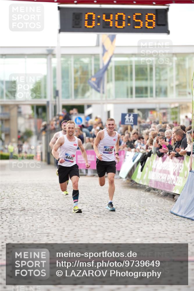 12.06.2026 - Holstenköstenlauf LAZAROV Photography http://msf.ph/oto/9739649 12.06.2026 19:40:57 Laufen 3211, 3761, 4421, 4432, 4441 meine-sportfotos.de