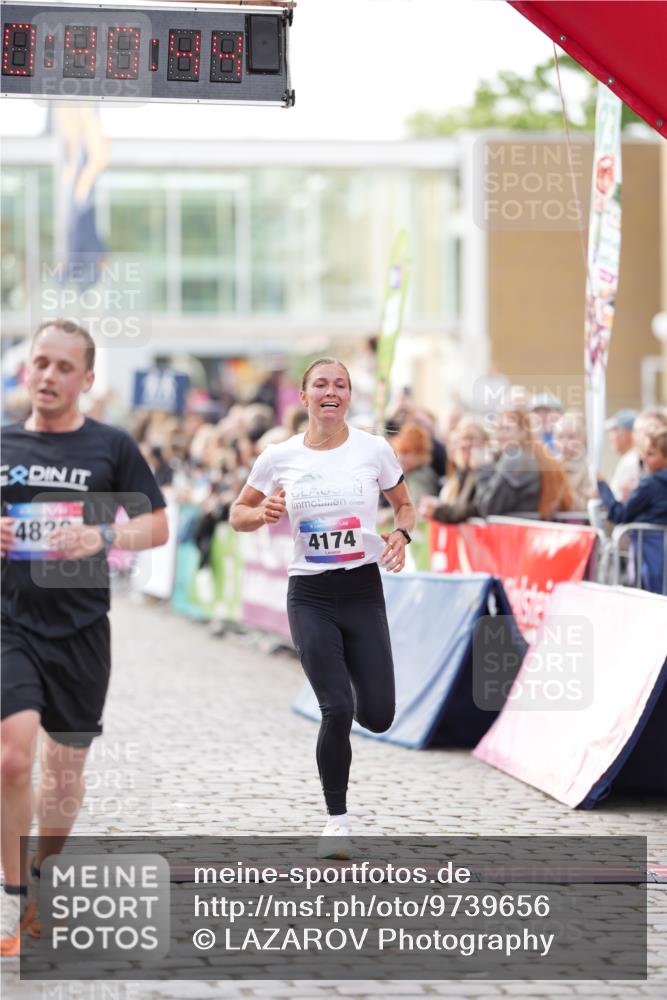 12.06.2026 - Holstenköstenlauf LAZAROV Photography http://msf.ph/oto/9739656 12.06.2026 19:40:43 Laufen 4174, 4242, 4830 meine-sportfotos.de