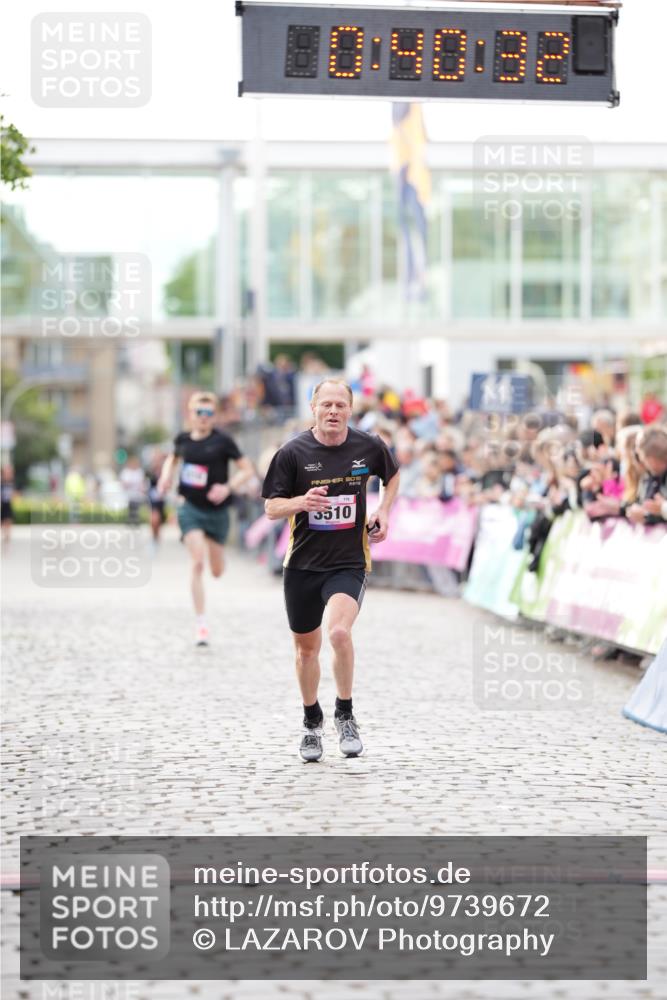 12.06.2026 - Holstenköstenlauf LAZAROV Photography http://msf.ph/oto/9739672 12.06.2026 19:40:32 Laufen 3219, 3510 meine-sportfotos.de