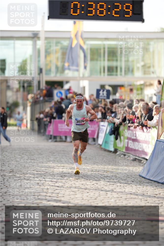 12.06.2026 - Holstenköstenlauf LAZAROV Photography http://msf.ph/oto/9739727 12.06.2026 19:38:29 Laufen 3026, 4422 meine-sportfotos.de