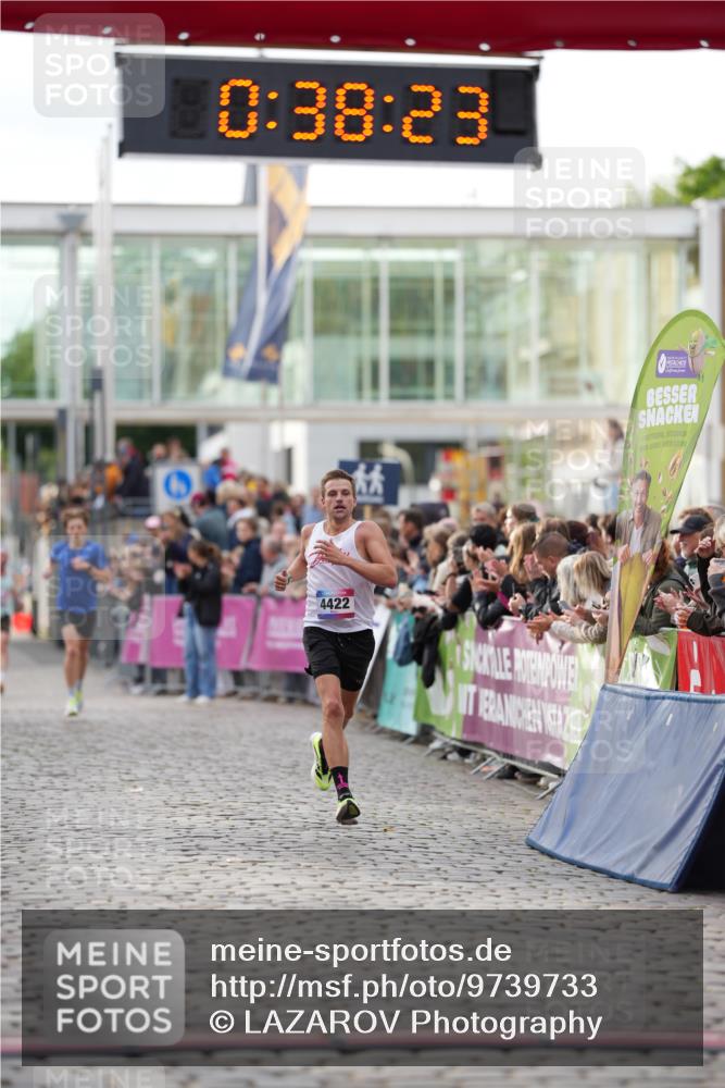 12.06.2026 - Holstenköstenlauf LAZAROV Photography http://msf.ph/oto/9739733 12.06.2026 19:38:23 Laufen 4422 meine-sportfotos.de