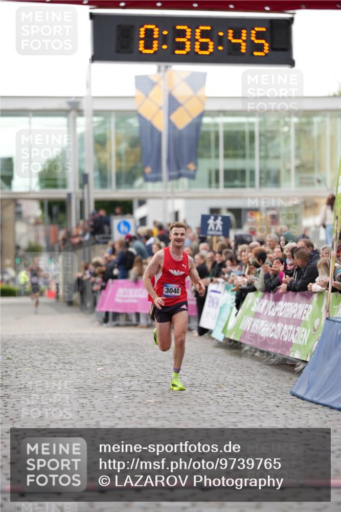 12.06.2026 - Holstenköstenlauf LAZAROV Photography http://msf.ph/oto/9739765 12.06.2026 19:36:44 Laufen 3040 meine-sportfotos.de
