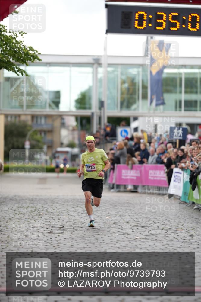 12.06.2026 - Holstenköstenlauf LAZAROV Photography http://msf.ph/oto/9739793 12.06.2026 19:35:03 Laufen 3520 meine-sportfotos.de
