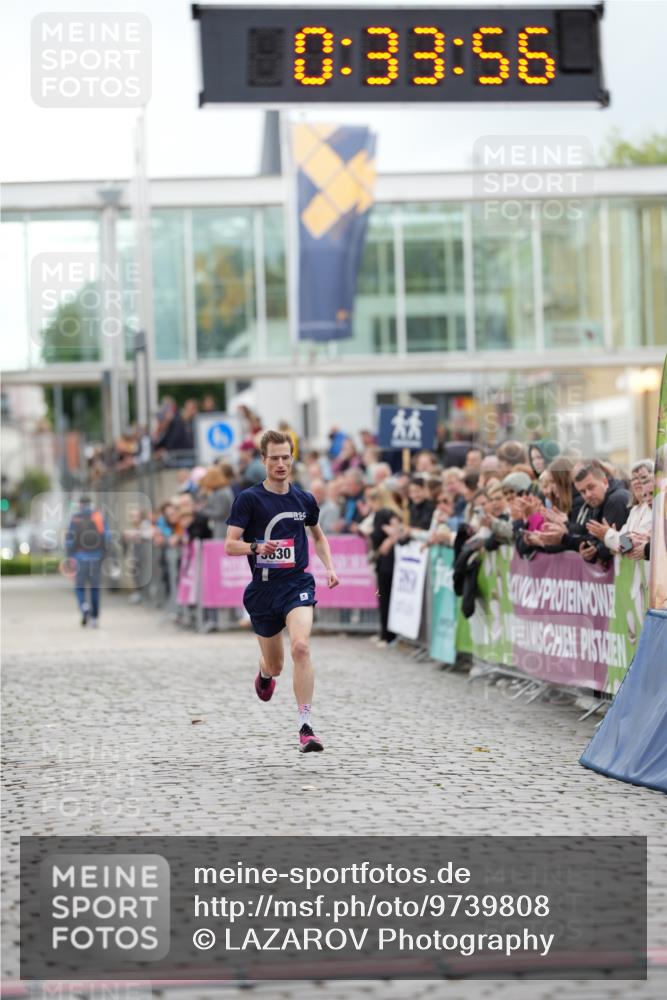 12.06.2026 - Holstenköstenlauf LAZAROV Photography http://msf.ph/oto/9739808 12.06.2026 19:33:55 Laufen 3630 meine-sportfotos.de