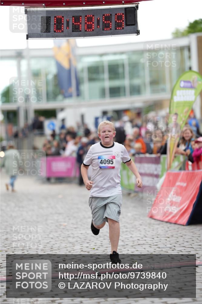 12.06.2026 - Holstenköstenlauf LAZAROV Photography http://msf.ph/oto/9739840 12.06.2026 18:18:57 Laufen 4095 meine-sportfotos.de