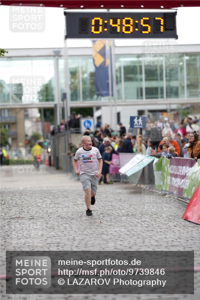 12.06.2026 - Holstenköstenlauf LAZAROV Photography http://msf.ph/oto/9739846 12.06.2026 18:18:55 Laufen 4095 meine-sportfotos.de