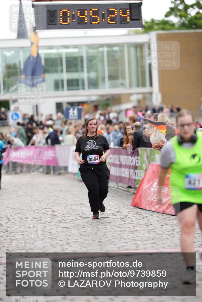 12.06.2026 - Holstenköstenlauf LAZAROV Photography http://msf.ph/oto/9739859 12.06.2026 18:15:22 Laufen 4097, 4211, 4584 meine-sportfotos.de