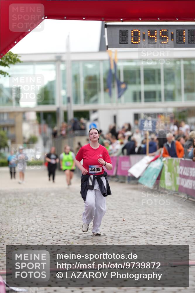 12.06.2026 - Holstenköstenlauf LAZAROV Photography http://msf.ph/oto/9739872 12.06.2026 18:15:09 Laufen 4315, 4330, 4405 meine-sportfotos.de