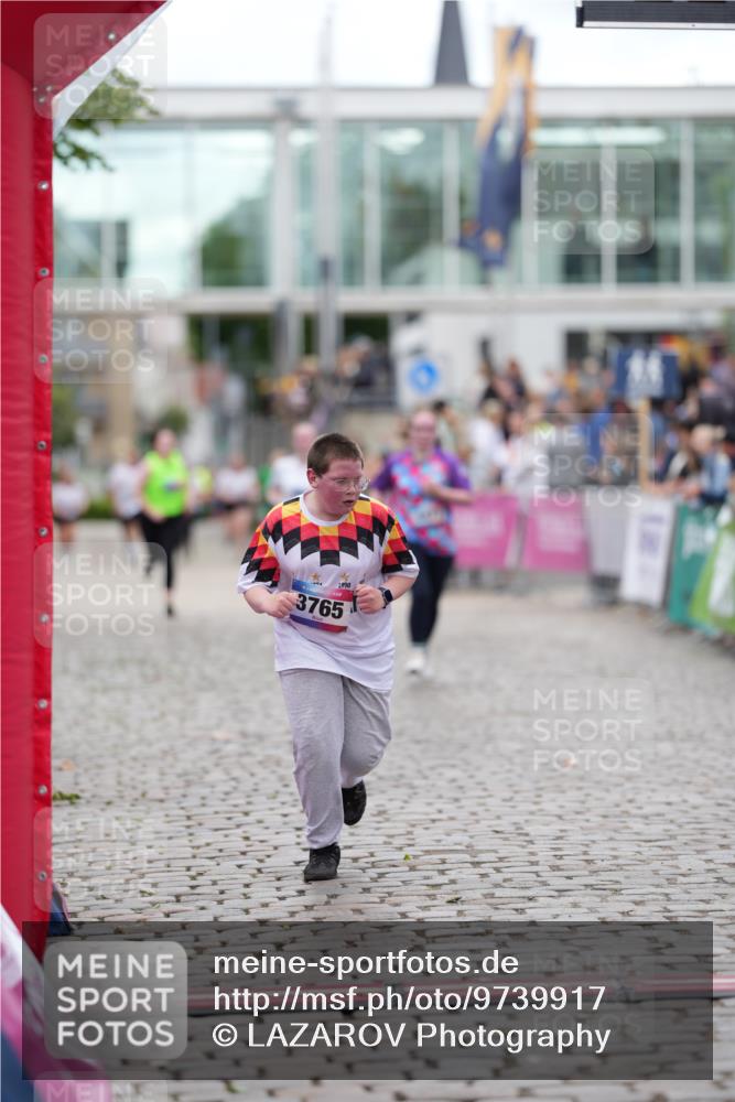 12.06.2026 - Holstenköstenlauf LAZAROV Photography http://msf.ph/oto/9739917 12.06.2026 18:11:07 Laufen 3765, 4477 meine-sportfotos.de