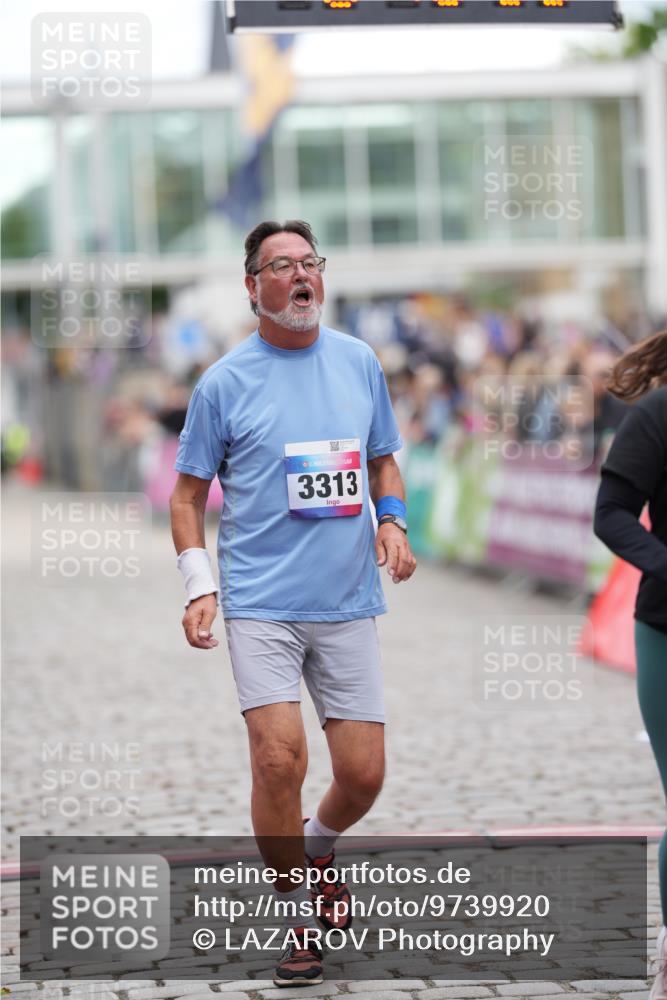 12.06.2026 - Holstenköstenlauf LAZAROV Photography http://msf.ph/oto/9739920 12.06.2026 18:10:53 Laufen 3313, 3480, 3577, 3584 meine-sportfotos.de