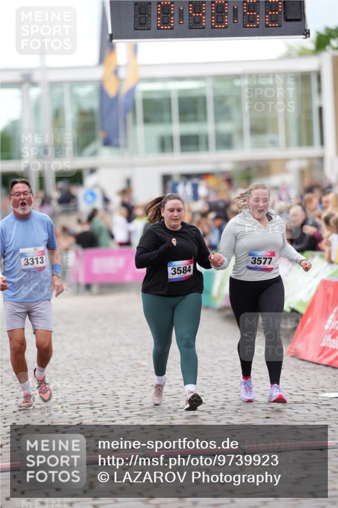 12.06.2026 - Holstenköstenlauf LAZAROV Photography http://msf.ph/oto/9739923 12.06.2026 18:10:50 Laufen 3313, 3480, 3577, 3584 meine-sportfotos.de
