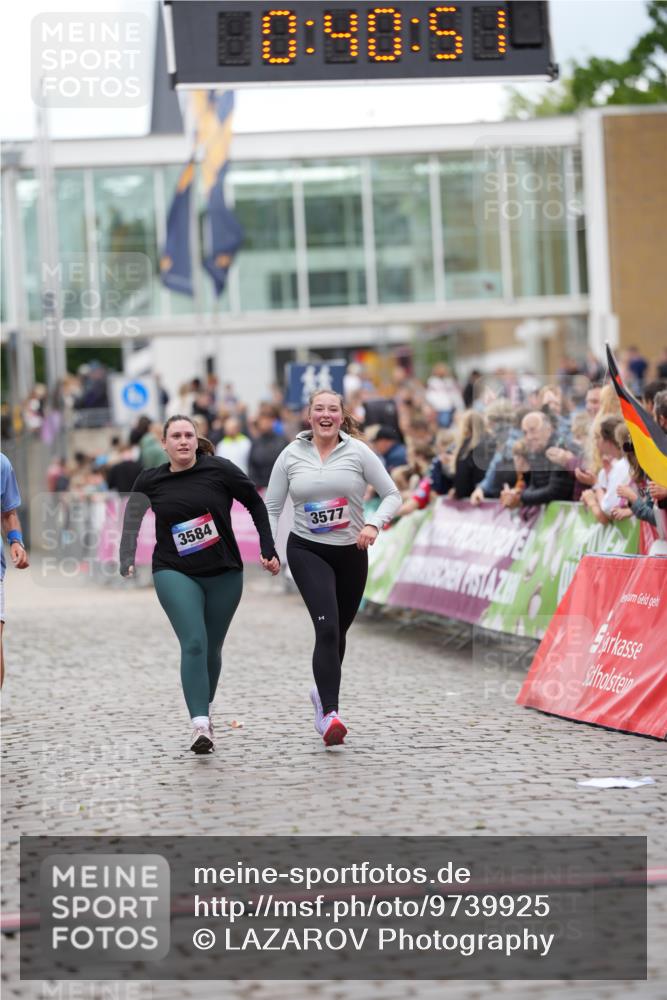 12.06.2026 - Holstenköstenlauf LAZAROV Photography http://msf.ph/oto/9739925 12.06.2026 18:10:49 Laufen 3313, 3480, 3577, 3584 meine-sportfotos.de