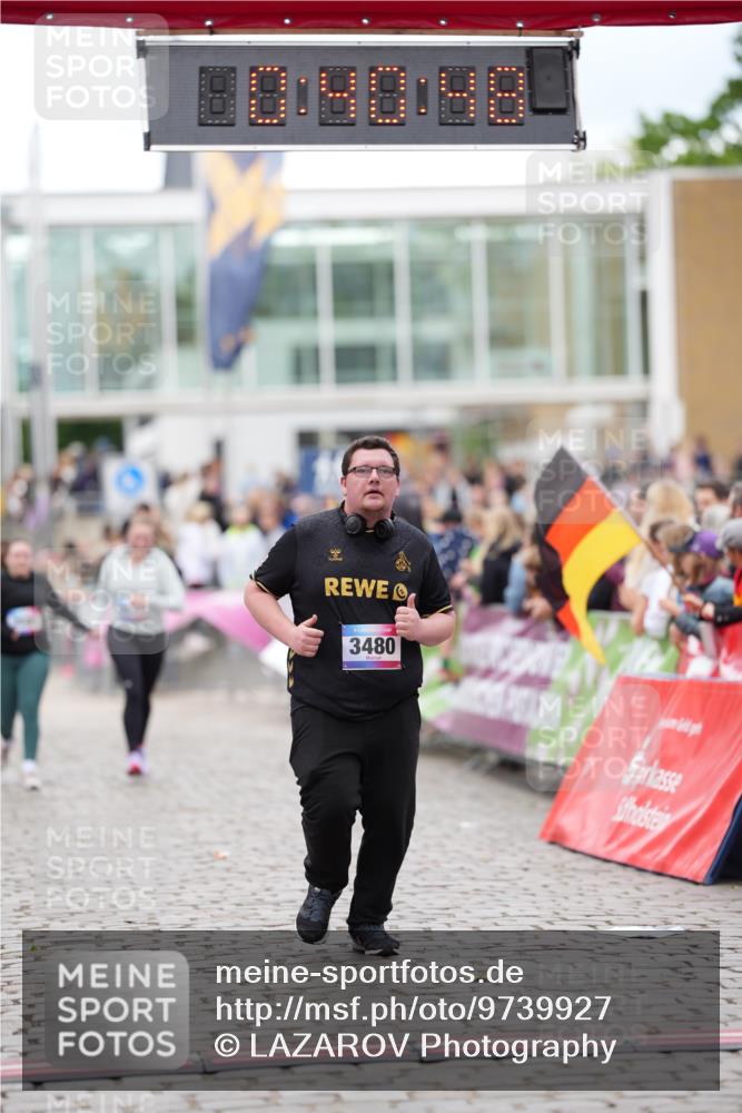 12.06.2026 - Holstenköstenlauf LAZAROV Photography http://msf.ph/oto/9739927 12.06.2026 18:10:46 Laufen 3480 meine-sportfotos.de