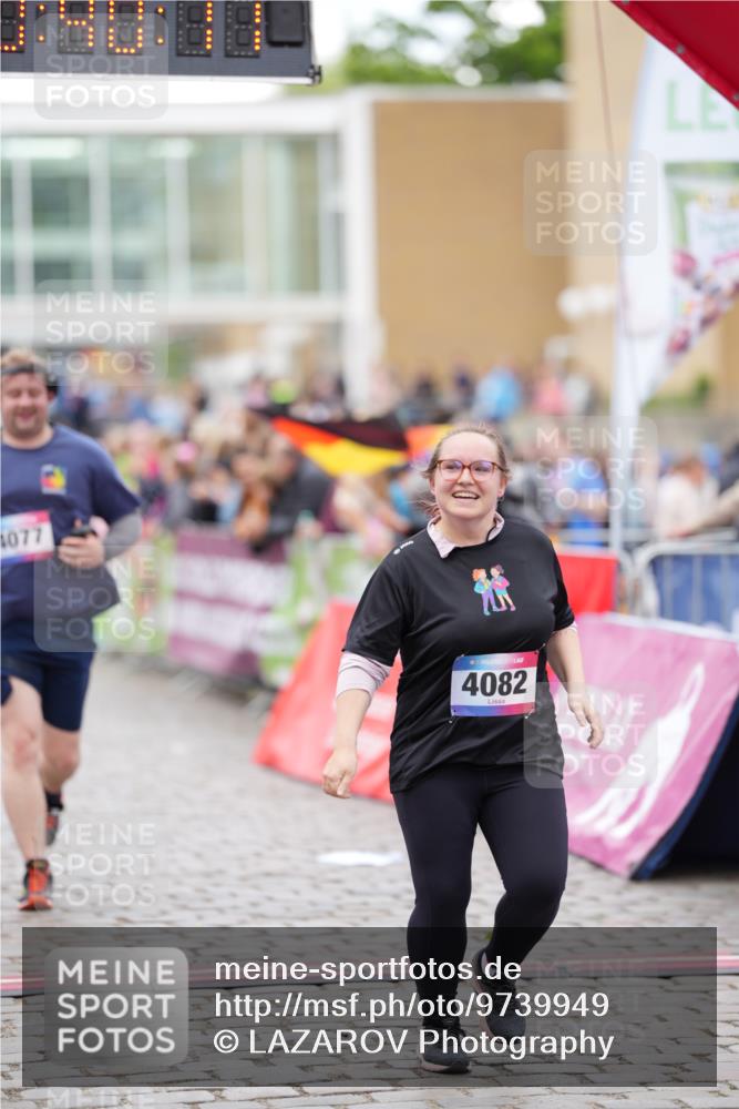 12.06.2026 - Holstenköstenlauf LAZAROV Photography http://msf.ph/oto/9739949 12.06.2026 18:10:09 Laufen 4077, 4082 meine-sportfotos.de