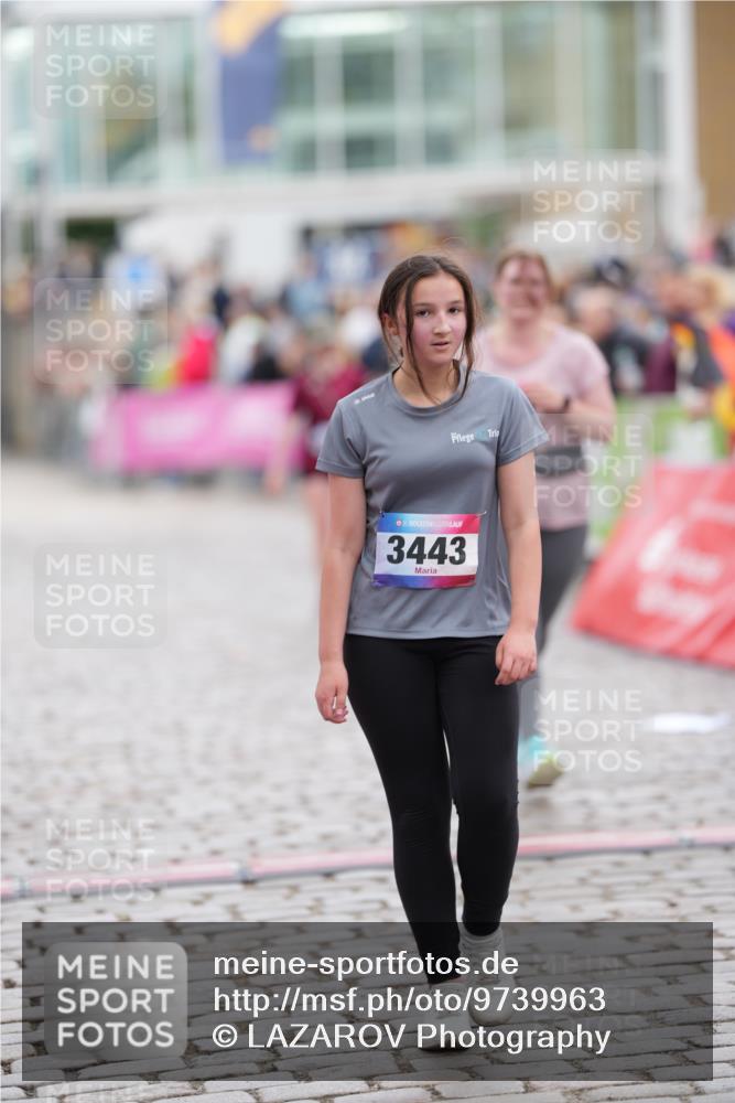 12.06.2026 - Holstenköstenlauf LAZAROV Photography http://msf.ph/oto/9739963 12.06.2026 18:09:12 Laufen 3443, 3538, 4271, 4280, 4288 meine-sportfotos.de