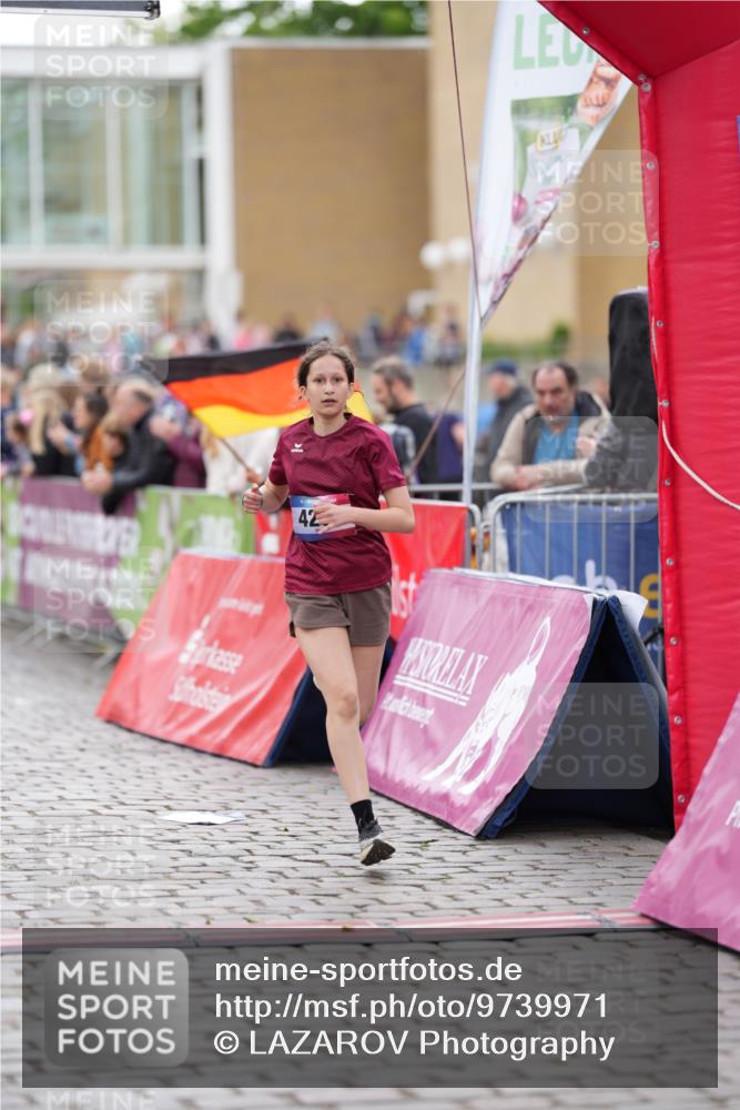 12.06.2026 - Holstenköstenlauf LAZAROV Photography http://msf.ph/oto/9739971 12.06.2026 18:09:07 Laufen 3443, 4271, 4288, 4581 meine-sportfotos.de