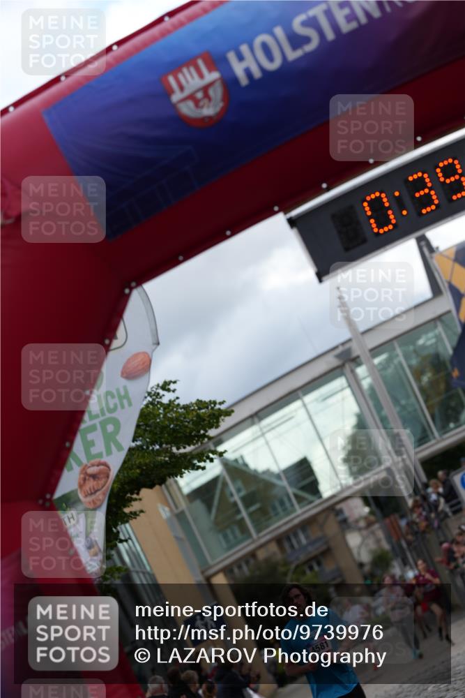12.06.2026 - Holstenköstenlauf LAZAROV Photography http://msf.ph/oto/9739976 12.06.2026 18:08:59 Laufen 4581 meine-sportfotos.de