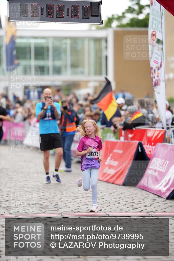 12.06.2026 - Holstenköstenlauf LAZAROV Photography http://msf.ph/oto/9739995 12.06.2026 18:05:05 Laufen 3409, 3871, 3872, 3874, 4539 meine-sportfotos.de