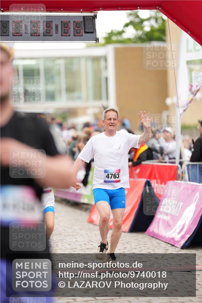 12.06.2026 - Holstenköstenlauf LAZAROV Photography http://msf.ph/oto/9740018 12.06.2026 18:04:33 Laufen 3721, 3788, 3883, 3916, 4119, 4278, 4450, 4553, 4717, 4757, 4763, 4764 meine-sportfotos.de