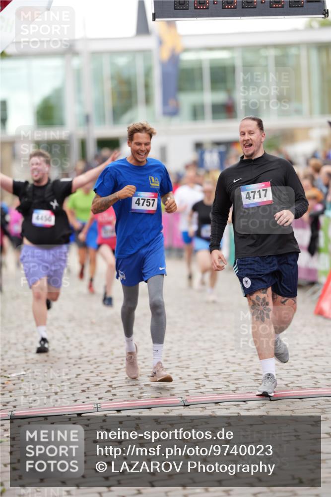 12.06.2026 - Holstenköstenlauf LAZAROV Photography http://msf.ph/oto/9740023 12.06.2026 18:04:29 Laufen 3788, 3808, 4116, 4119, 4450, 4553, 4717, 4757, 4764 meine-sportfotos.de