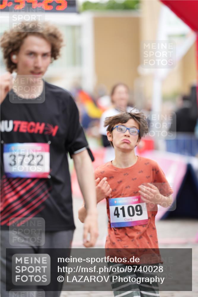 12.06.2026 - Holstenköstenlauf LAZAROV Photography http://msf.ph/oto/9740028 12.06.2026 18:04:23 Laufen 3674, 3706, 3707, 3722, 3808, 4099, 4109, 4116, 4119 meine-sportfotos.de