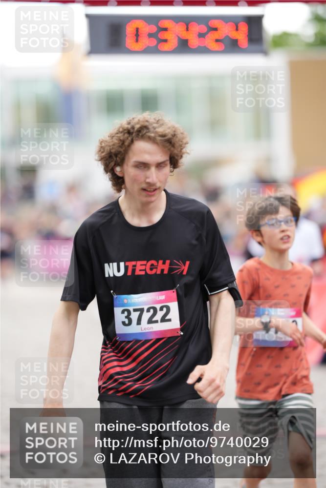 12.06.2026 - Holstenköstenlauf LAZAROV Photography http://msf.ph/oto/9740029 12.06.2026 18:04:22 Laufen 3674, 3706, 3707, 3722, 3808, 4099, 4109, 4116, 4642 meine-sportfotos.de