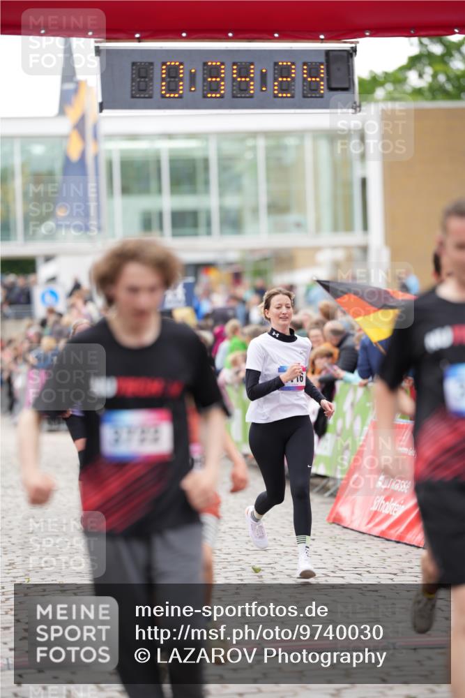 12.06.2026 - Holstenköstenlauf LAZAROV Photography http://msf.ph/oto/9740030 12.06.2026 18:04:22 Laufen 3674, 3706, 3707, 3722, 3808, 4099, 4109, 4116, 4642 meine-sportfotos.de