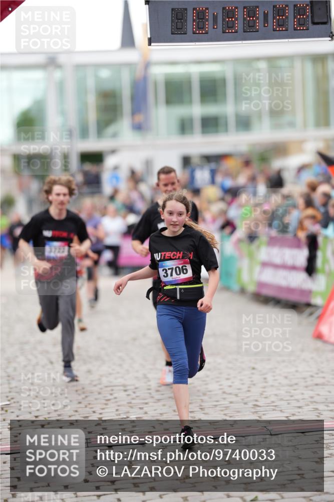12.06.2026 - Holstenköstenlauf LAZAROV Photography http://msf.ph/oto/9740033 12.06.2026 18:04:20 Laufen 3535, 3674, 3706, 3707, 3722, 3808, 4099, 4109, 4116, 4642 meine-sportfotos.de
