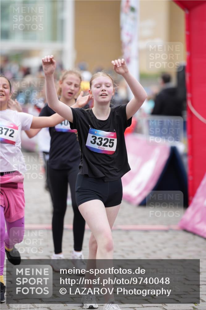 12.06.2026 - Holstenköstenlauf LAZAROV Photography http://msf.ph/oto/9740048 12.06.2026 18:04:08 Laufen 3325, 3361, 4049, 4102, 4104, 4451, 4758, 4845, 4872 meine-sportfotos.de