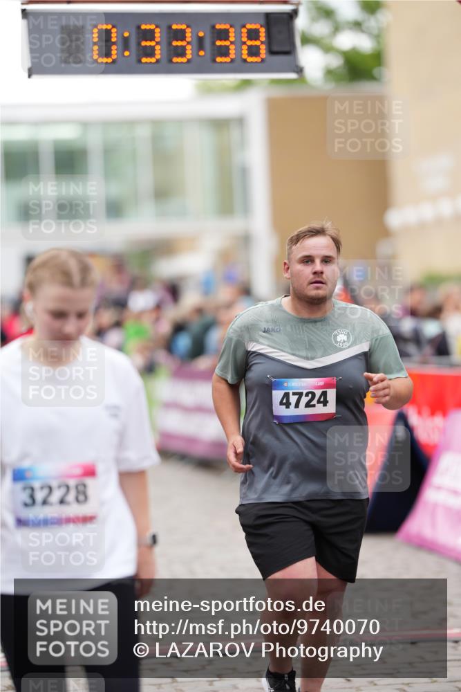 12.06.2026 - Holstenköstenlauf LAZAROV Photography http://msf.ph/oto/9740070 12.06.2026 18:03:36 Laufen 3228, 3641, 3675, 3864, 4349, 4618, 4619, 4652, 4653, 4724 meine-sportfotos.de