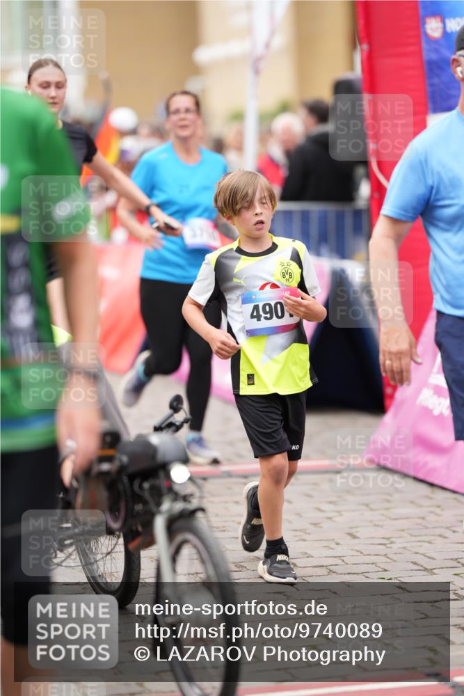 12.06.2026 - Holstenköstenlauf LAZAROV Photography http://msf.ph/oto/9740089 12.06.2026 18:03:13 Laufen 3097, 3098, 3414, 3710, 3738, 4028, 4031, 4137, 4279, 4292, 4687, 4901, 4914 meine-sportfotos.de
