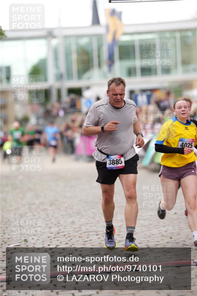 12.06.2026 - Holstenköstenlauf LAZAROV Photography http://msf.ph/oto/9740101 12.06.2026 18:02:59 Laufen 3263, 3885, 4009, 4025, 4027, 4453, 4626, 4909 meine-sportfotos.de