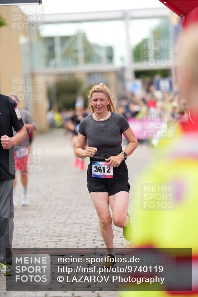 12.06.2026 - Holstenköstenlauf LAZAROV Photography http://msf.ph/oto/9740119 12.06.2026 18:02:39 Laufen 3287, 3548, 3611, 3612, 3614, 3631, 3655, 3868, 4393, 4394 meine-sportfotos.de