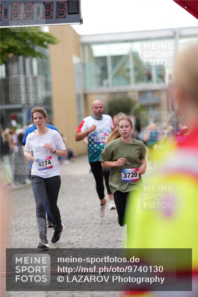 12.06.2026 - Holstenköstenlauf LAZAROV Photography http://msf.ph/oto/9740130 12.06.2026 18:02:31 Laufen 3548, 3614, 3720, 4080, 4081, 4274, 4393, 4394 meine-sportfotos.de