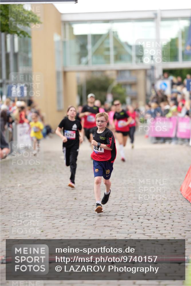 12.06.2026 - Holstenköstenlauf LAZAROV Photography http://msf.ph/oto/9740157 12.06.2026 18:02:01 Laufen 3821, 4002, 4003, 4262, 4296, 4297, 4303, 4502, 4735 meine-sportfotos.de