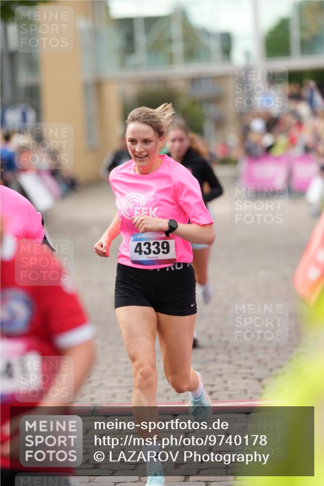 12.06.2026 - Holstenköstenlauf LAZAROV Photography http://msf.ph/oto/9740178 12.06.2026 18:01:41 Laufen 3300, 4034, 4075, 4076, 4321, 4339, 4541 meine-sportfotos.de