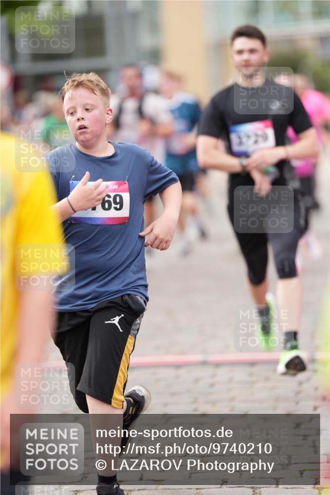 12.06.2026 - Holstenköstenlauf LAZAROV Photography http://msf.ph/oto/9740210 12.06.2026 18:01:14 Laufen 3001, 3229, 3237, 3435, 3466, 3467, 3544, 3547, 3607, 3637, 3963, 3965, 3999, 4013, 4037, 4079, 4316, 4407, 4564, 4591, 4638, 4672, 4710, 4769 meine-sportfotos.de