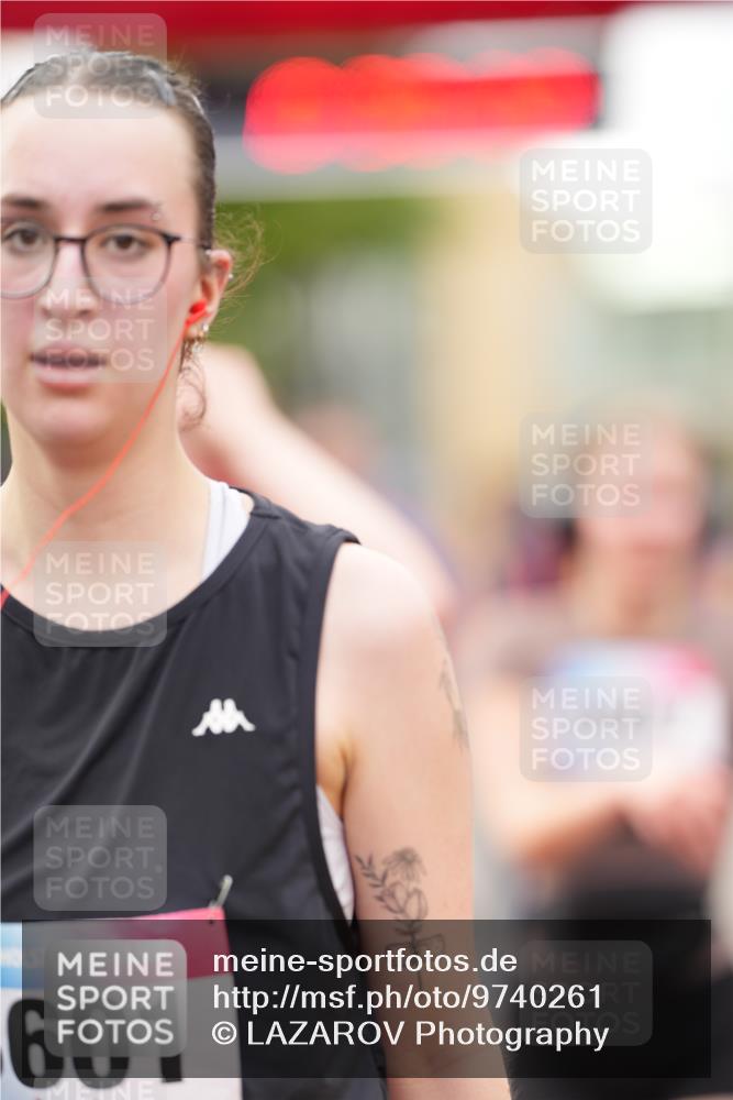 12.06.2026 - Holstenköstenlauf LAZAROV Photography http://msf.ph/oto/9740261 12.06.2026 18:00:20 Laufen 3286, 3385, 3579, 3601, 3623, 3801, 3805, 3807, 3826, 3873, 4281, 4414, 4741, 4907 meine-sportfotos.de