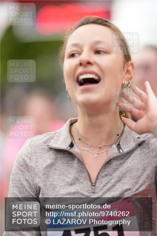 12.06.2026 - Holstenköstenlauf LAZAROV Photography http://msf.ph/oto/9740262 12.06.2026 18:00:19 Laufen 3286, 3385, 3601, 3623, 3801, 3805, 3807, 3873, 4281, 4414, 4741, 4907 meine-sportfotos.de