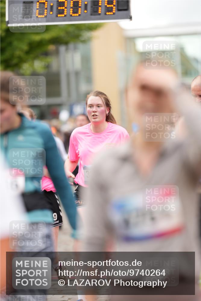 12.06.2026 - Holstenköstenlauf LAZAROV Photography http://msf.ph/oto/9740264 12.06.2026 18:00:17 Laufen 3134, 3286, 3385, 3601, 3623, 3801, 3805, 3807, 3846, 3873, 4201, 4414, 4741, 4751, 4907 meine-sportfotos.de
