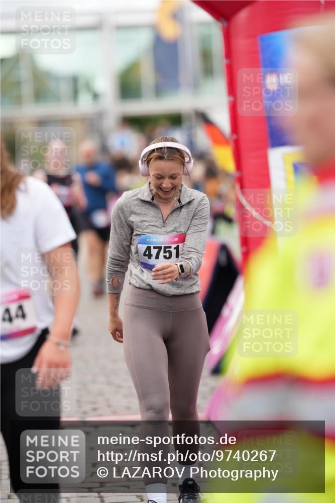12.06.2026 - Holstenköstenlauf LAZAROV Photography http://msf.ph/oto/9740267 12.06.2026 18:00:13 Laufen 3134, 3144, 3286, 3385, 3601, 3623, 3801, 3846, 3873, 4201, 4402, 4741, 4751 meine-sportfotos.de