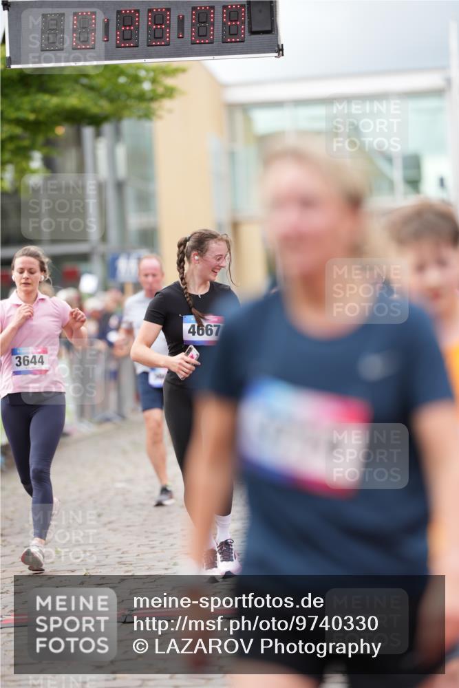12.06.2026 - Holstenköstenlauf LAZAROV Photography http://msf.ph/oto/9740330 12.06.2026 17:59:07 Laufen 3012, 3068, 3389, 3486, 3565, 3644, 3714, 4052, 4334, 4481, 4667, 4668, 4681 meine-sportfotos.de