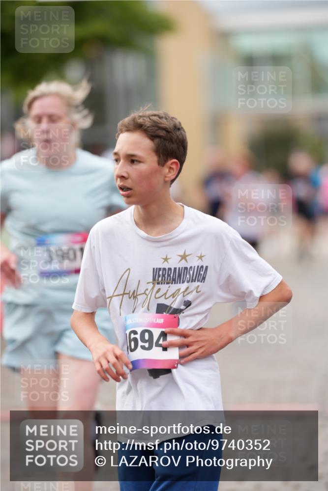 12.06.2026 - Holstenköstenlauf LAZAROV Photography http://msf.ph/oto/9740352 12.06.2026 17:58:49 Laufen 3296, 3298, 3331, 3402, 3517, 3901, 4272, 4694 meine-sportfotos.de