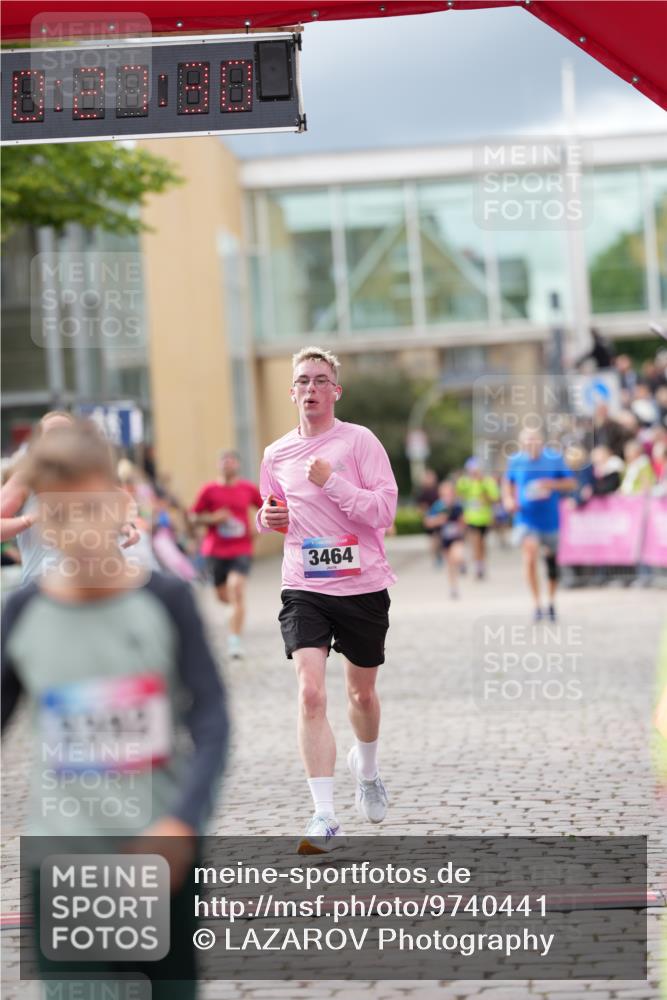 12.06.2026 - Holstenköstenlauf LAZAROV Photography http://msf.ph/oto/9740441 12.06.2026 17:57:28 Laufen 3264, 3392, 3406, 3407, 3464, 4533 meine-sportfotos.de