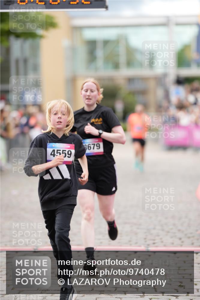 12.06.2026 - Holstenköstenlauf LAZAROV Photography http://msf.ph/oto/9740478 12.06.2026 17:56:50 Laufen 3484, 3635, 3679, 3742, 4559 meine-sportfotos.de